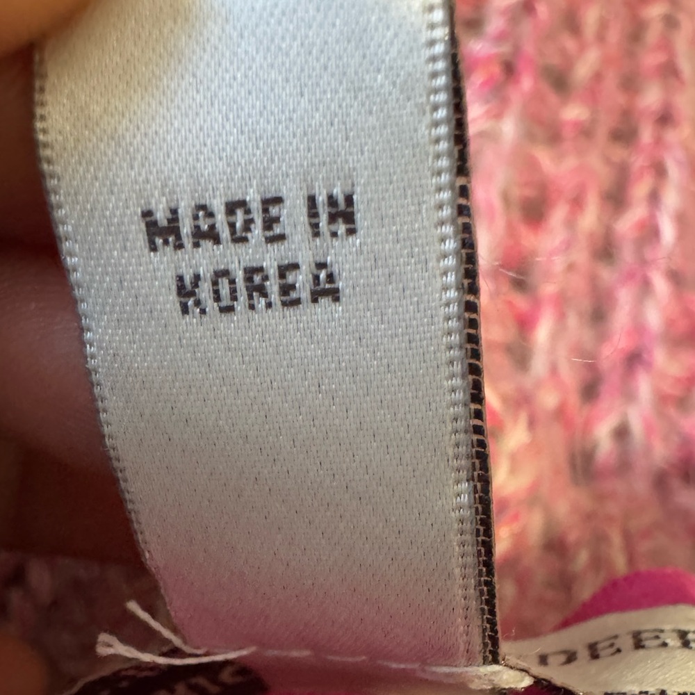 American Blueberry Unparalleled Quality and Design Pink Knit Cardigan with Belt - Picture 8 of 9